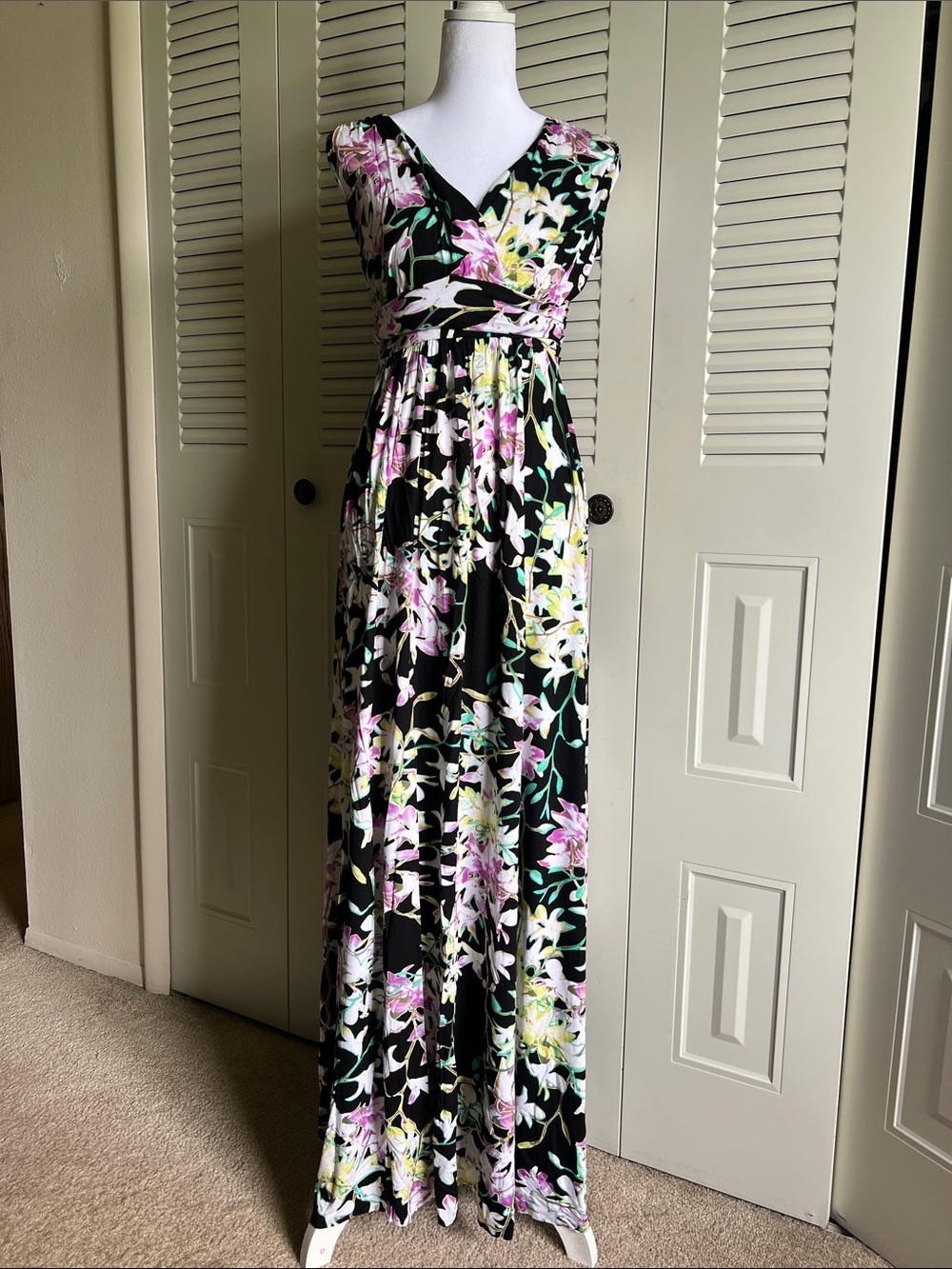 Black Floral Maxi Dress - Size Small